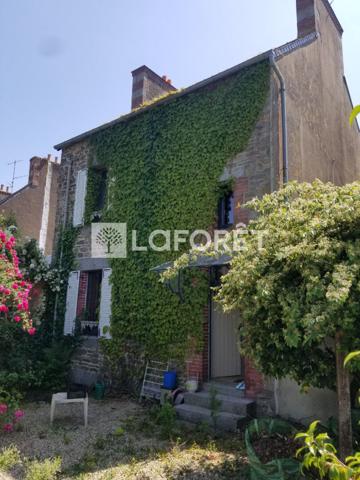 Achat maison près de PLOUMAGOAR - 5 pièce(s) - 134 m² - 168 000 €