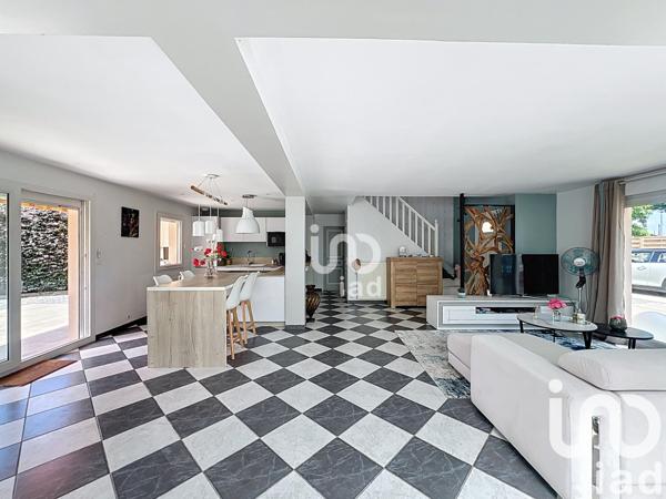 Maison à vendre 7 pièces 131 m² Boissise-le-Roi