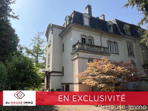 Maison à vendre 10 pièces de 244 m²