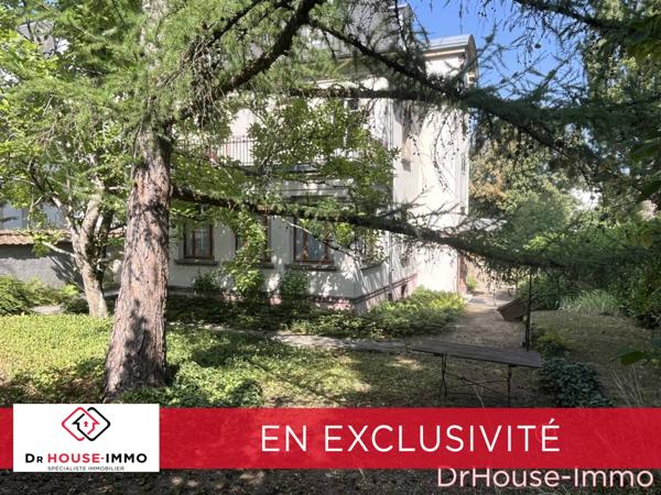 Maison à vendre 10 pièces de 244 m²