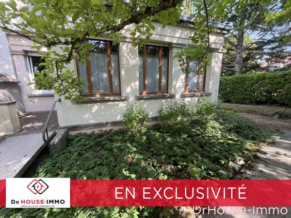 Maison à vendre 10 pièces de 244 m²