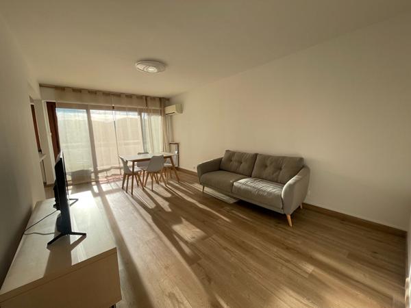 A LOUER - APPARTEMENT 3 PIECES - ENTIEREMENT MEUBLE - AIX SUD EST