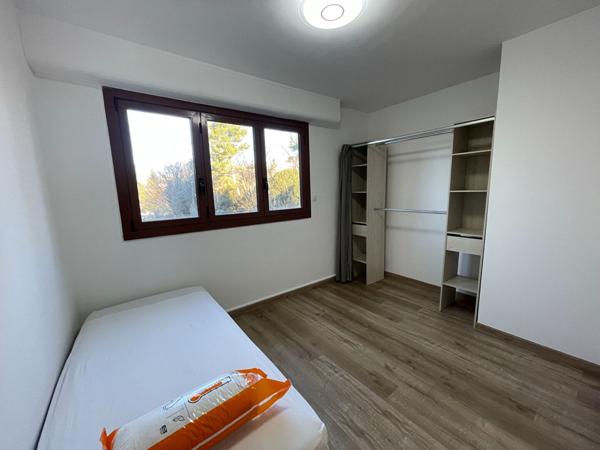 A LOUER - APPARTEMENT 3 PIECES - ENTIEREMENT MEUBLE - AIX SUD EST