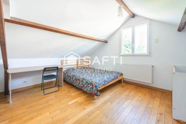 Maison de 4 pièces de 107 m² + dépendance à Houilles