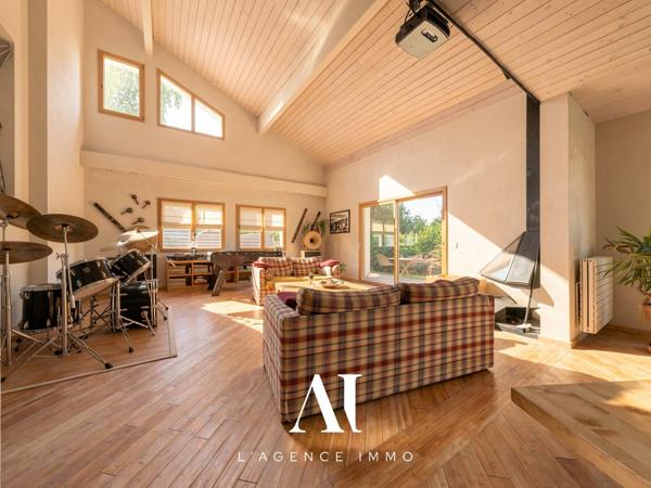 Maison individuelle T7 Grande Pièce de Vie Vesancy 01170