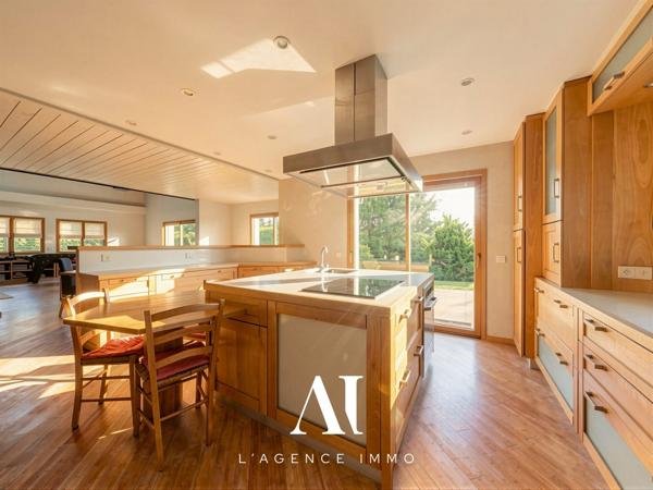 Maison individuelle T7 Grande Pièce de Vie Vesancy 01170