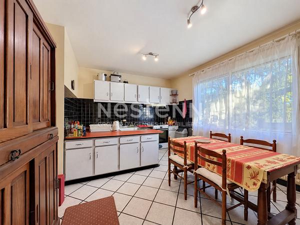 Maison spacieuse à vendre à Nérac avec 6 chambres et grand terrain