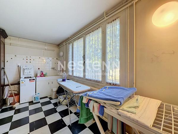 Maison spacieuse à vendre à Nérac avec 6 chambres et grand terrain