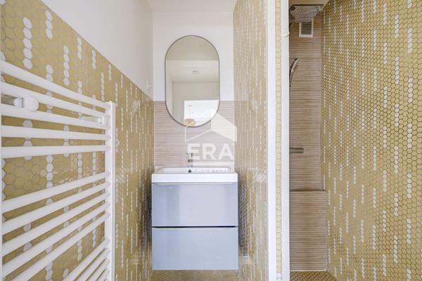 APPARTEMENT FAMILIAL 5 pièces   avec BALCON-PARKING-CAVE