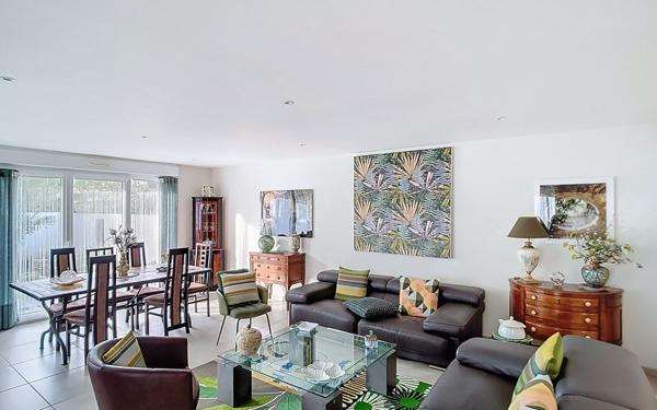 Maison à vendre    4 pièces • 109 m2 Nantes