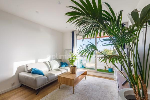 CAEN centre - Grand T2 lumineux avec terrasses et box fermé - 63.80 m2 - 1 chambre - 5ème étage avec ascenseur -