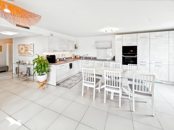 Appartement à vendre |  Marseille 08 |  4 pièces | 85 m²