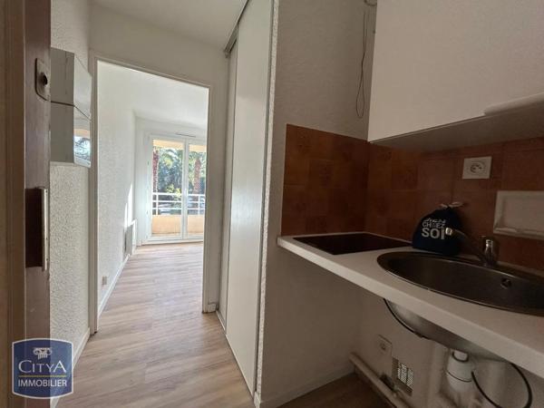Appartement à louer 1 pièce 17.6m²
