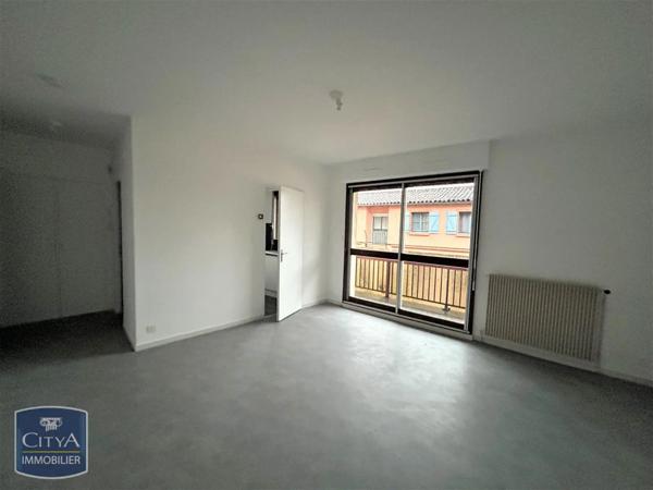 Appartement à louer 1 pièce 27.85m²