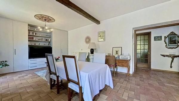 A VENDRE: NICE RIQUIER 3/4 PIÈCES 85m² - DERNIER ÉTAGE - TERRASSE 9m² - CAVE