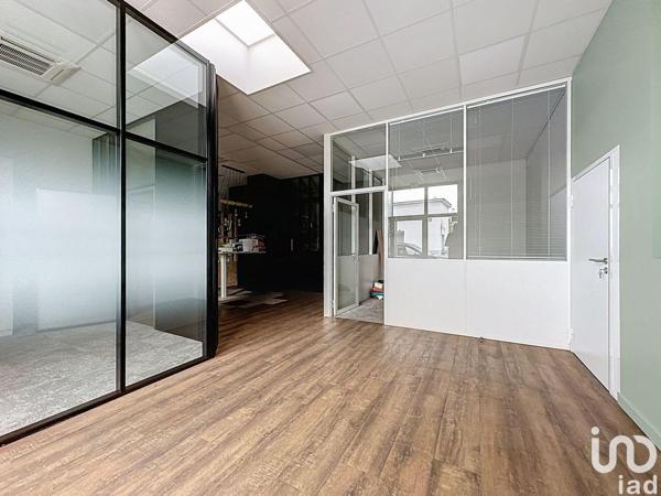 commercial rental 175 m² Saint-Priest