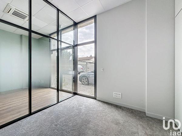 commercial rental 175 m² Saint-Priest