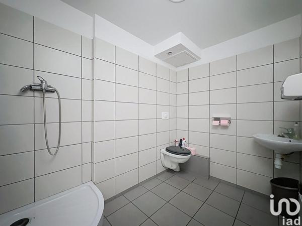 commercial rental 175 m² Saint-Priest