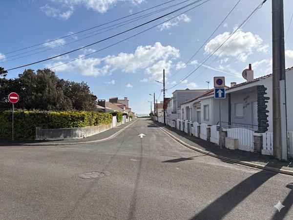 Unique : terrain de 977 m2 à 100 m de la corniche de Sion/St Hilaire de Riez