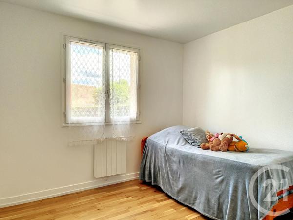 Maison à vendre  7 pièces - 127,45 m2 PRINGY - 77