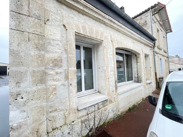 Bureau standing neuf; trés bonne visibilité et confort
