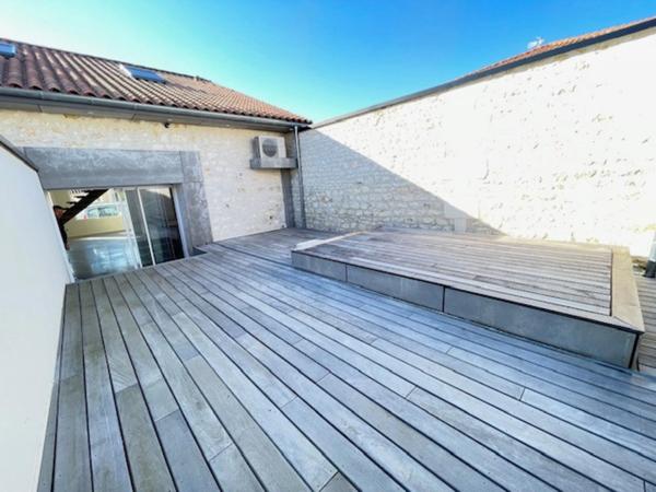 Bureau standing neuf; trés bonne visibilité et confort