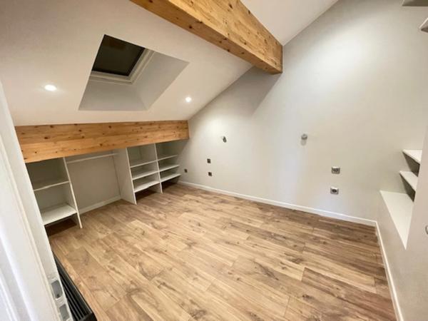 Bureau standing neuf; trés bonne visibilité et confort