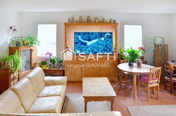 Maison de 129 m² sur terrain de 4337 m² AIGLUN