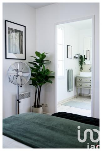 House for sale 4 rooms 94 m² Bailly-Romainvilliers