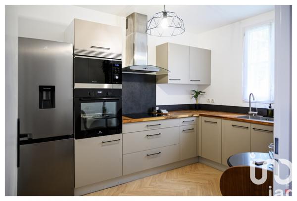 House for sale 4 rooms 94 m² Bailly-Romainvilliers