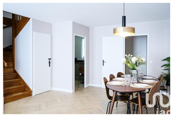 House for sale 4 rooms 94 m² Bailly-Romainvilliers