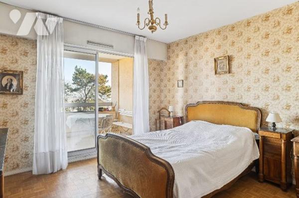 APPARTEMENT FAMILIAL TRAVERSANT LUMINEUX