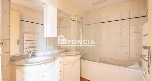 À vendre Appartement 2 pièces 56 m² - Bordeaux 33000