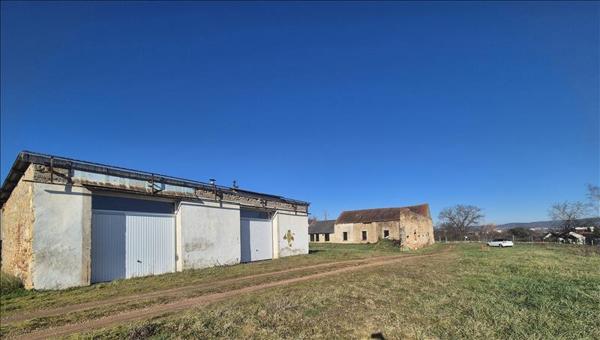 Maison à vendre |  Montluçon |  2 pièces | 246 m²