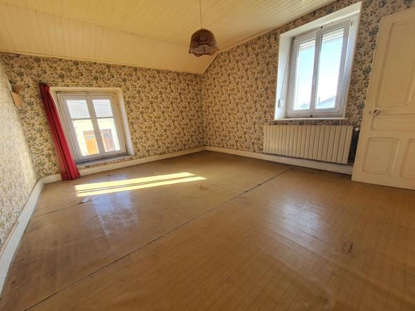 Dpt Vosges (88), à vendre proche de CONTREXEVILLE VITTEL - FERME LORRAINE T7 sur 1,7 hectare de TERRAIN