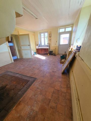 Dpt Vosges (88), à vendre proche de CONTREXEVILLE VITTEL - FERME LORRAINE T7 sur 1,7 hectare de TERRAIN