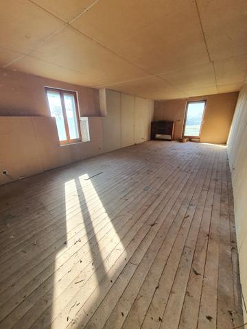 Dpt Vosges (88), à vendre proche de CONTREXEVILLE VITTEL - FERME LORRAINE T7 sur 1,7 hectare de TERRAIN