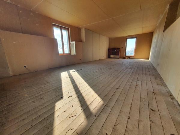 Dpt Vosges (88), à vendre proche de CONTREXEVILLE VITTEL - FERME LORRAINE T7 sur 1,7 hectare de TERRAIN