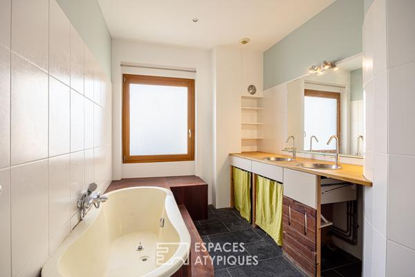 Maison rénovée avec jardin et vue dégagée