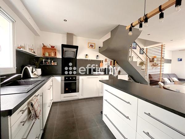 Maison 5 pièces - 105 m² Exclusivité efficity