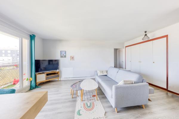 Issy-les-Moulineaux (92130) Dernier étage avec vue !