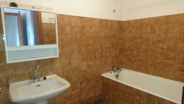 Location appartement Gemozac : 457 € - AJP Immobilier Pons