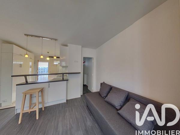 Location appartement 1 pièce 28 m² Paris 20