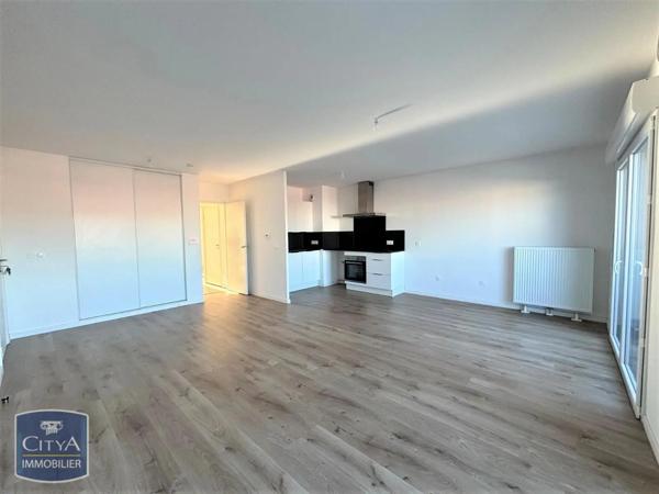 Appartement à louer 3 pièces 64m² Valenciennes (59300)