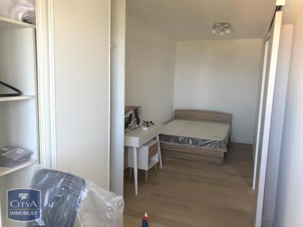 Appartement à louer 3 pièces 58.18m² Saint-Denis (97490)