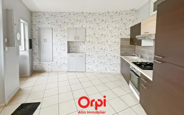 Appartement à vendre    3 pièces •  Désertines