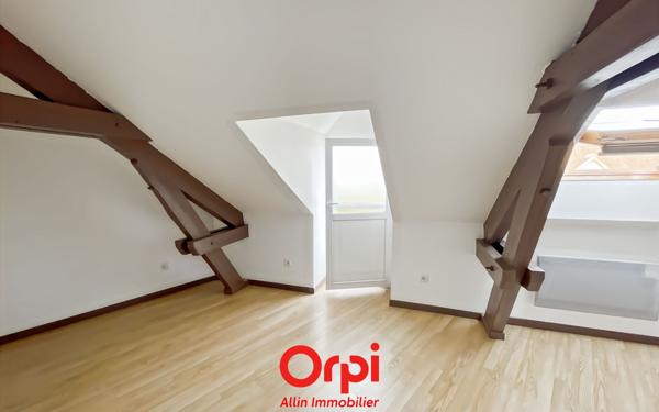 Appartement à vendre    3 pièces •  Désertines