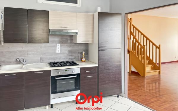 Appartement à vendre    3 pièces •  Désertines