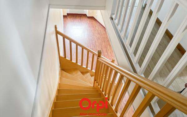 Appartement à vendre    3 pièces •  Désertines