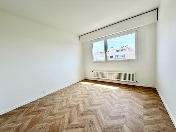 Appartement Garches 2 pièces 52 m2 en dernier étage